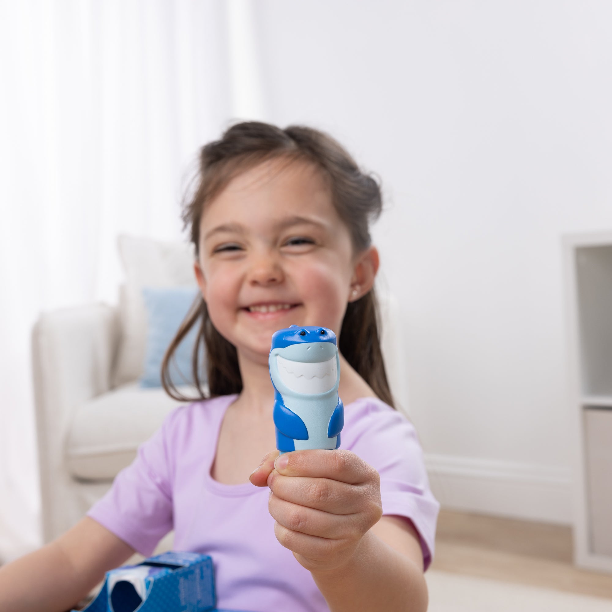 Sticker WOW!™ Shark Bundle: Activity Pad & Sticker Stamper + Mini Activity Pad and 200 Refill Stickers - Image 2