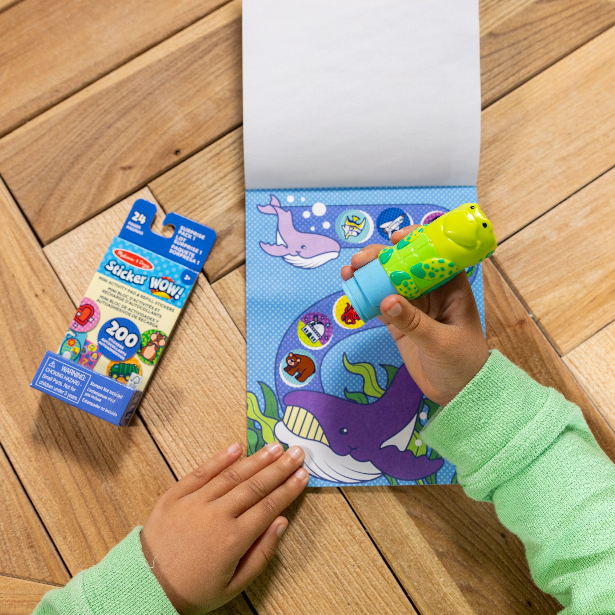 Sticker WOW!™ Sea Turtle Bundle: Activity Pad & Sticker Stamper + Mini Activity Pad and 200 Refill Stickers - Image 2