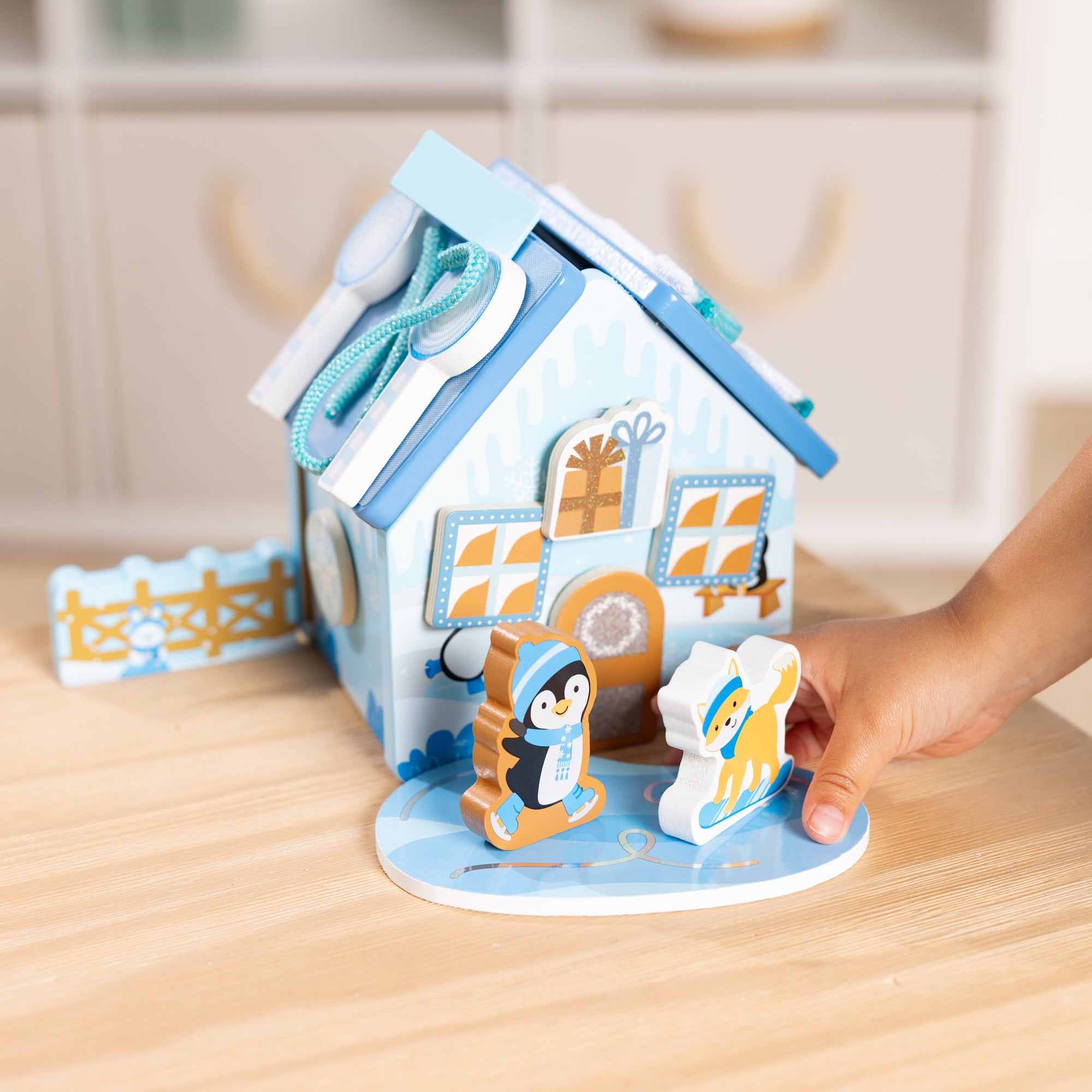 Wooden Gingerbread House Play Set – Winter Frost - Image 2