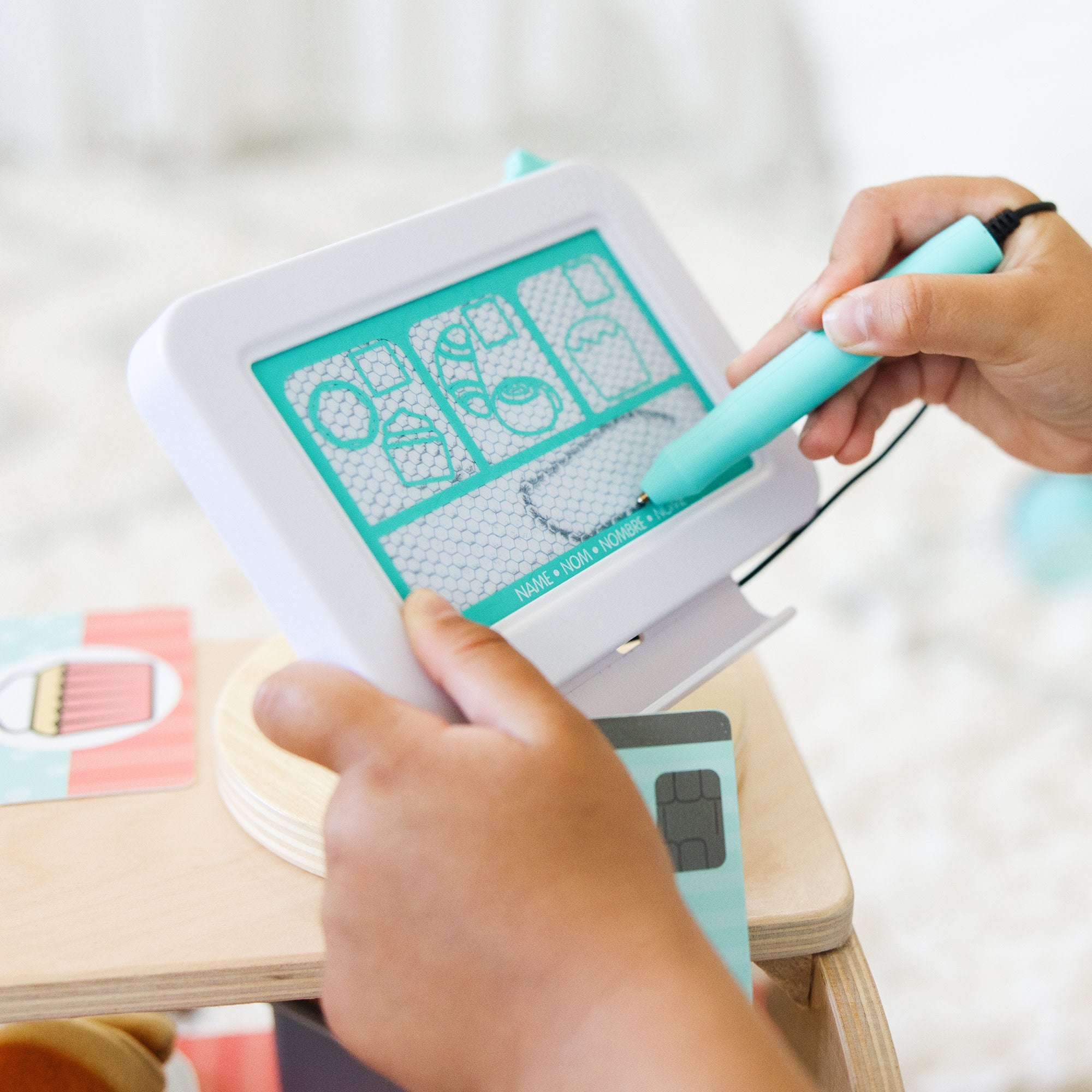 Wooden La Patisserie Bakery - Image 6