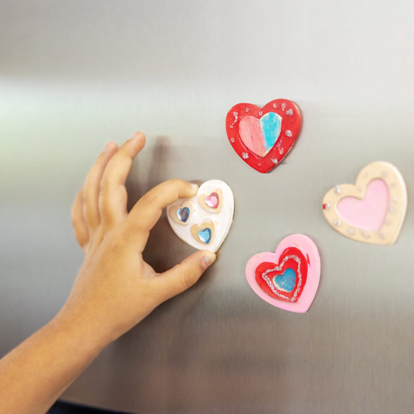 Created by Me! Heart Magnets Wooden Craft Kit - Image 7