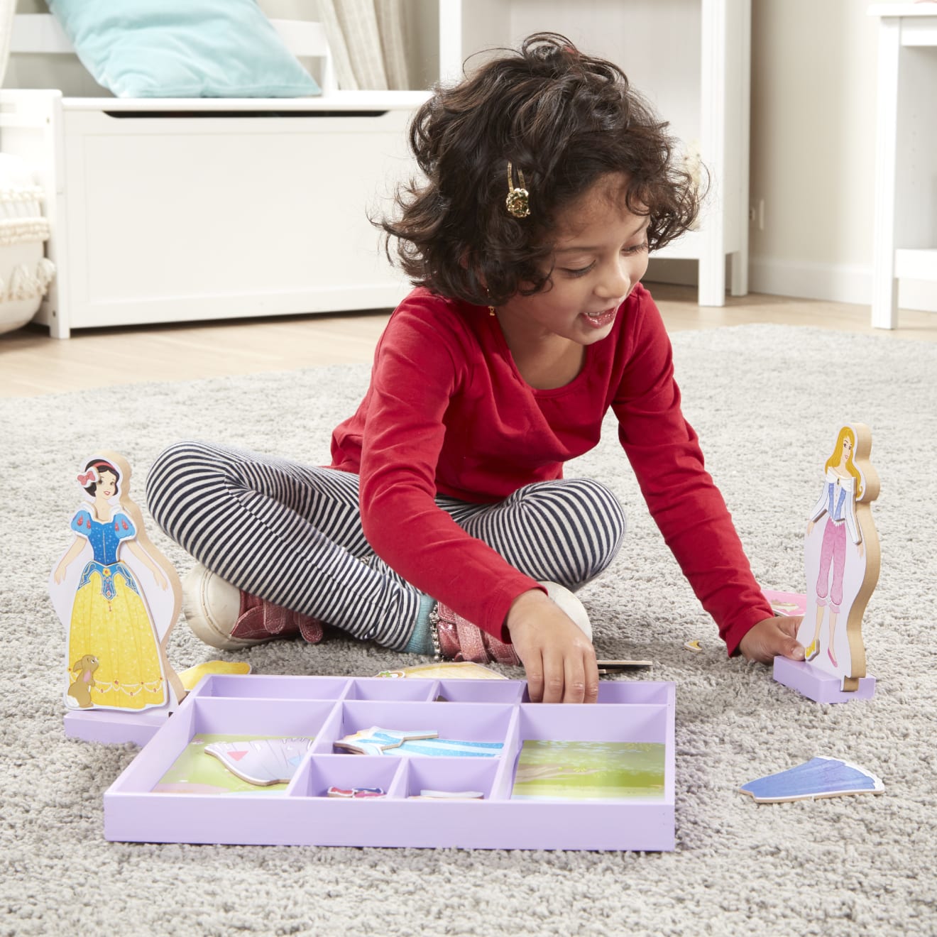 Sleeping Beauty & Snow White Wooden Magnetic Dress-Up - Image 5