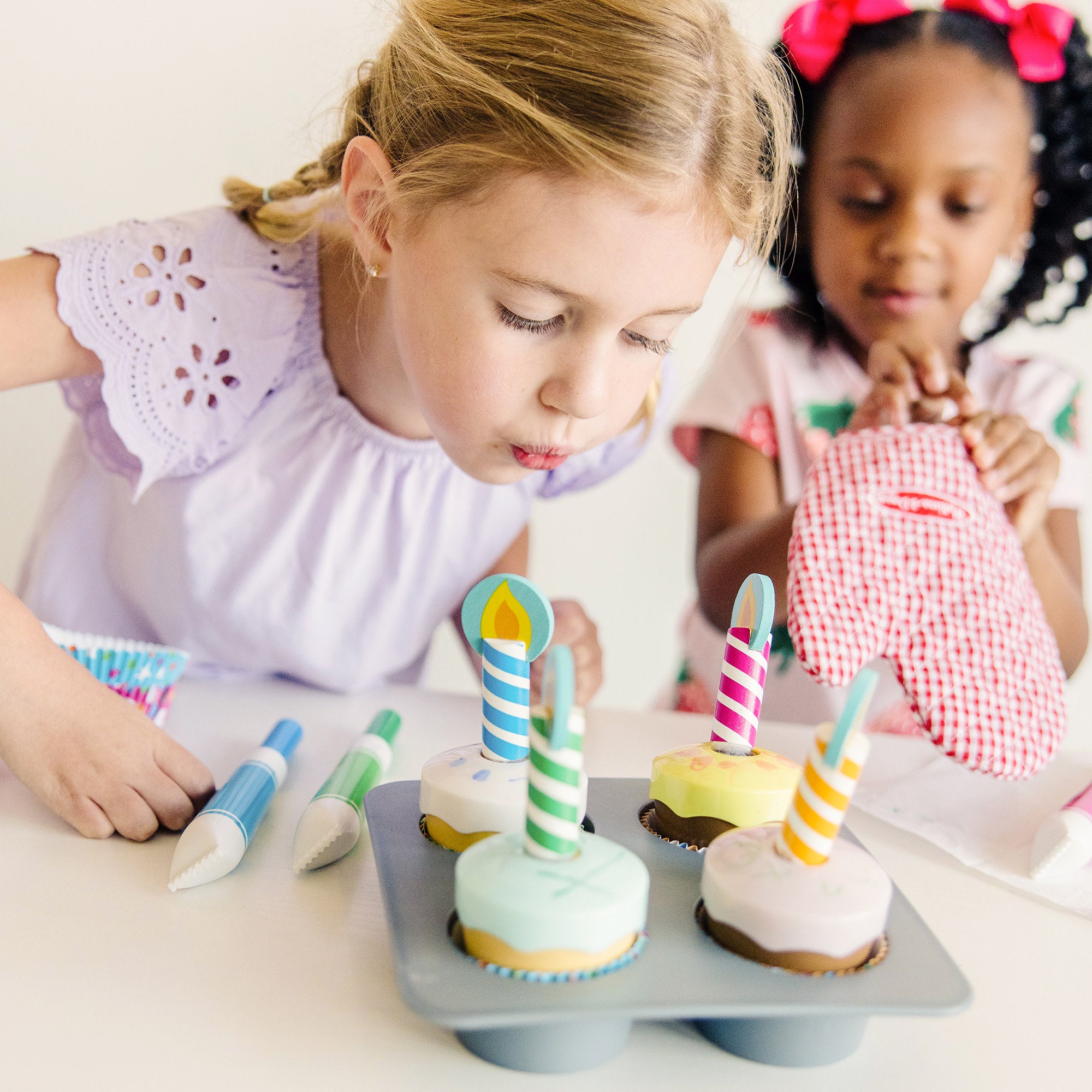 Bake & Decorate Wooden Cupcake Play Set - Image 5