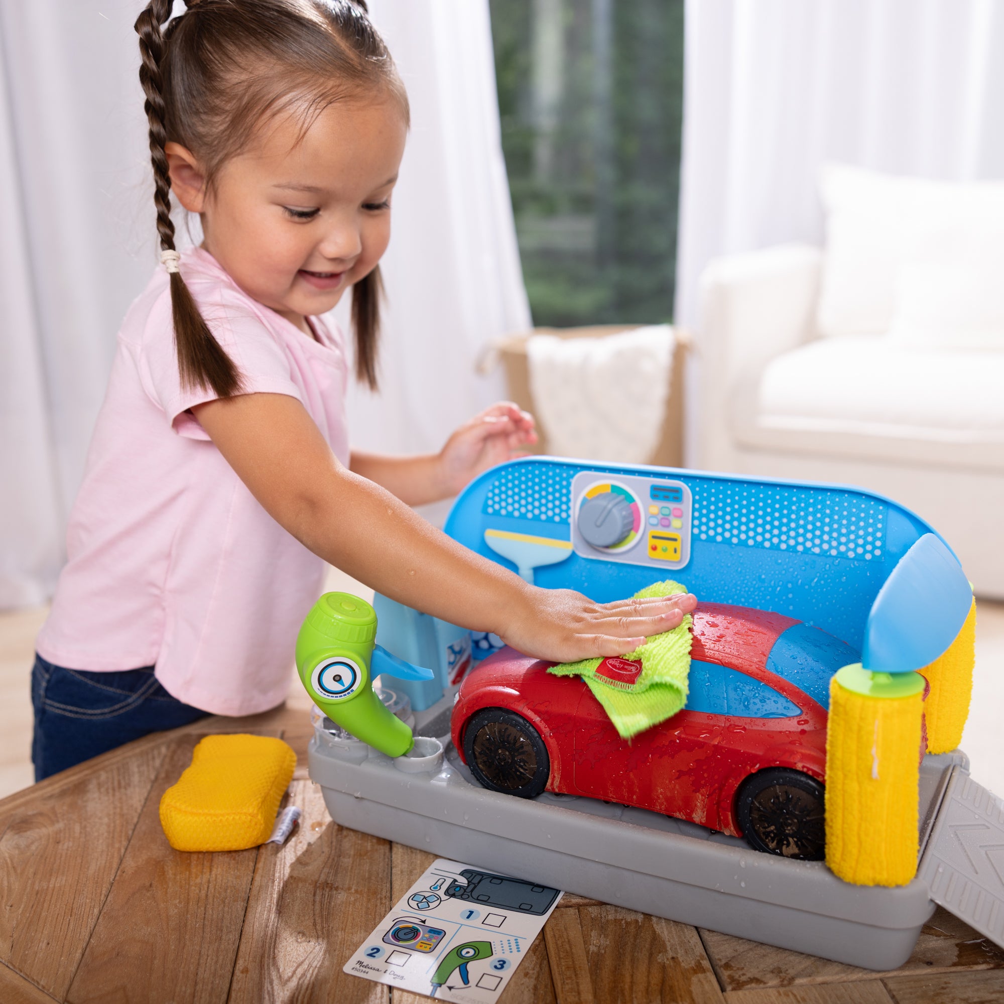 Spray & Shine Car Wash Play Set - Image 2