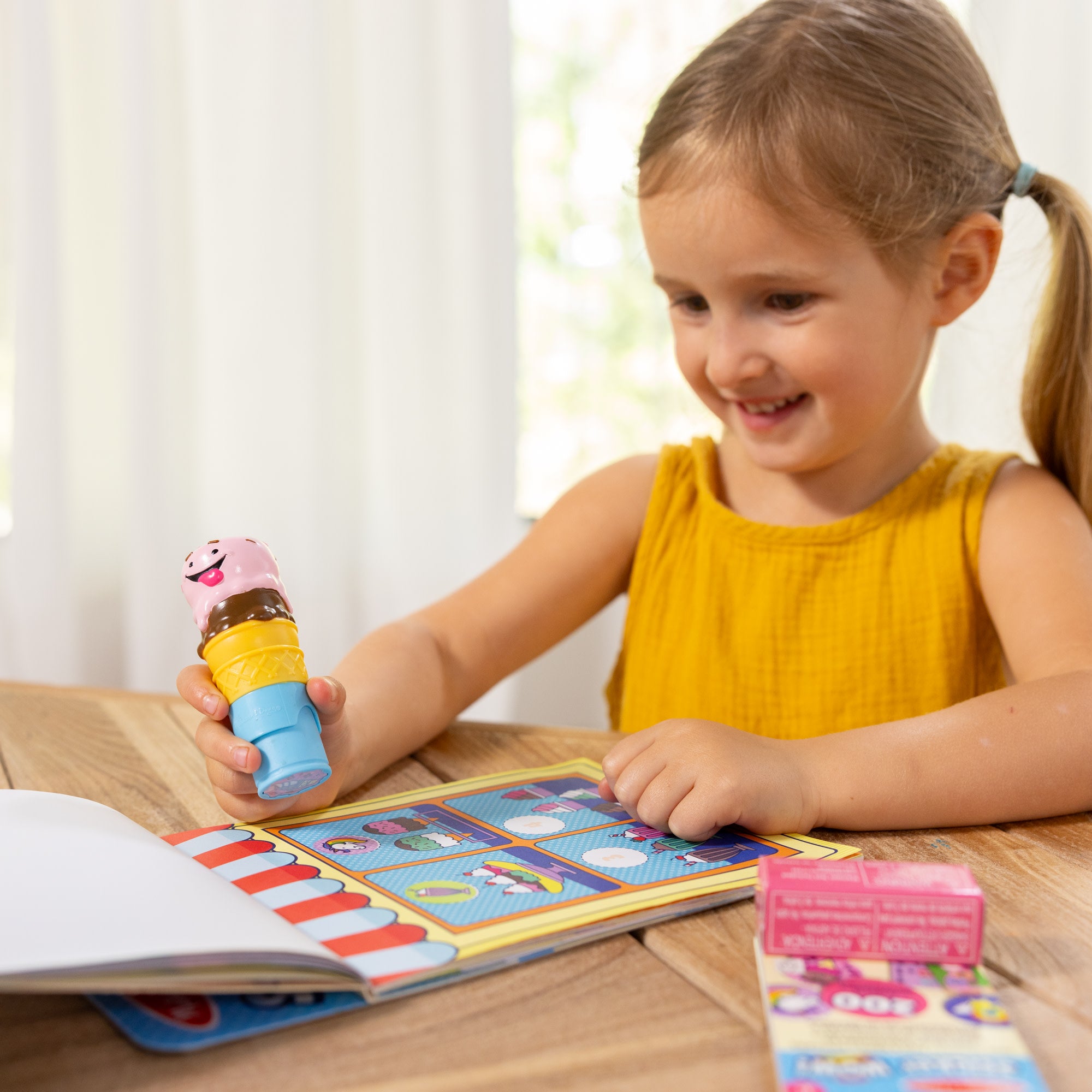 Sticker WOW!™ Ice Cream Bundle: Activity Pad & Sticker Stamper + Mini Activity Pad and 200 Refill Stickers - Image 5