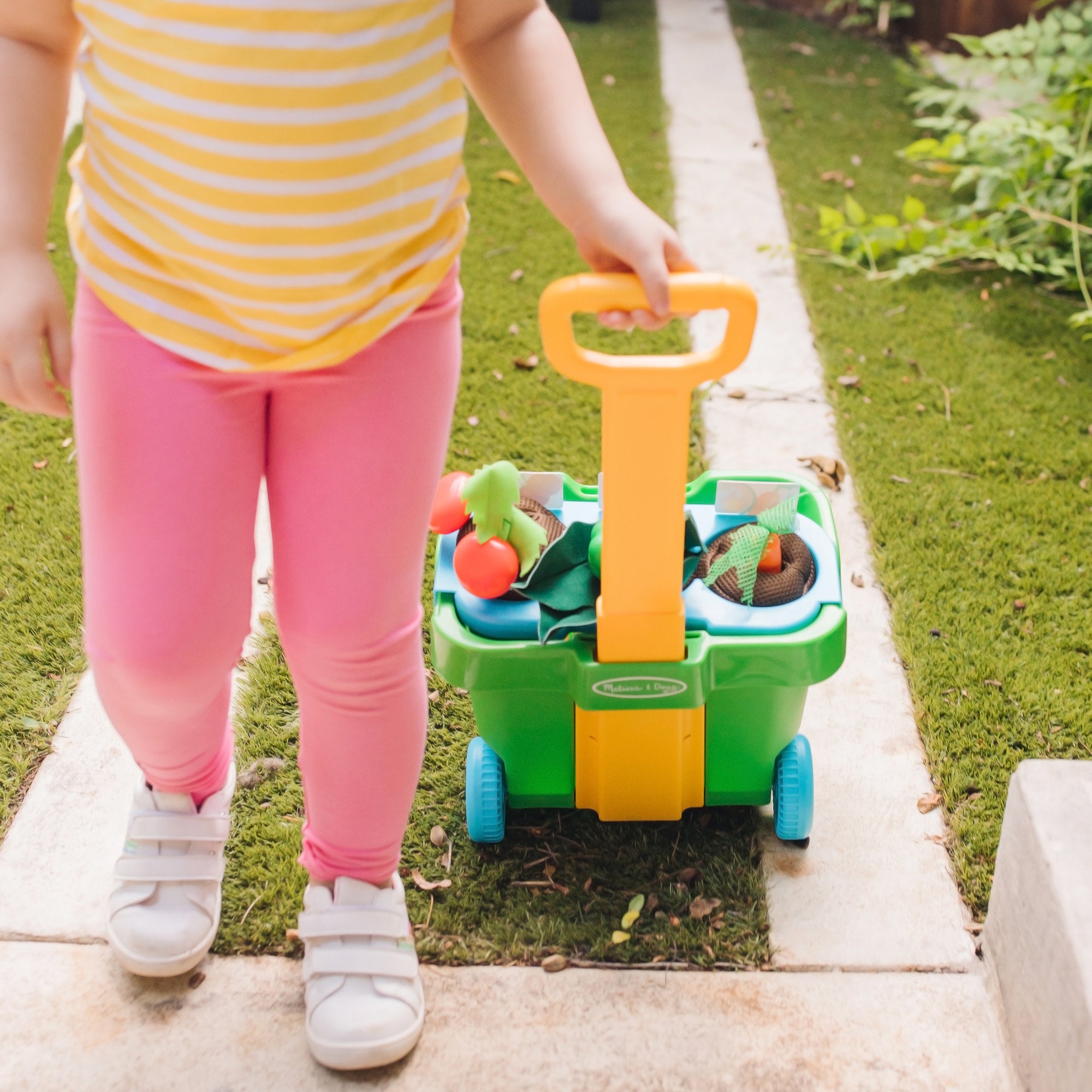 Let's Explore Vegetable Gardening Play Set - Image 7