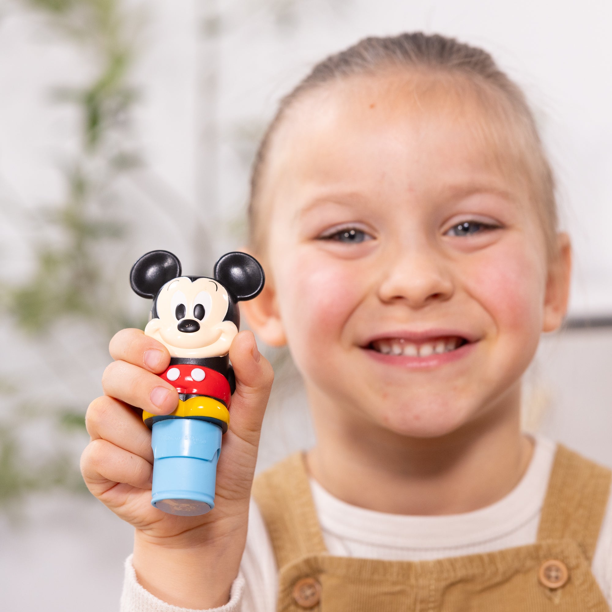 Sticker WOW!™ Disney Mickey Mouse Bundle: Activity Pad & Sticker Stamper + Mini Activity Pad and 200 Refill Stickers - Image 2