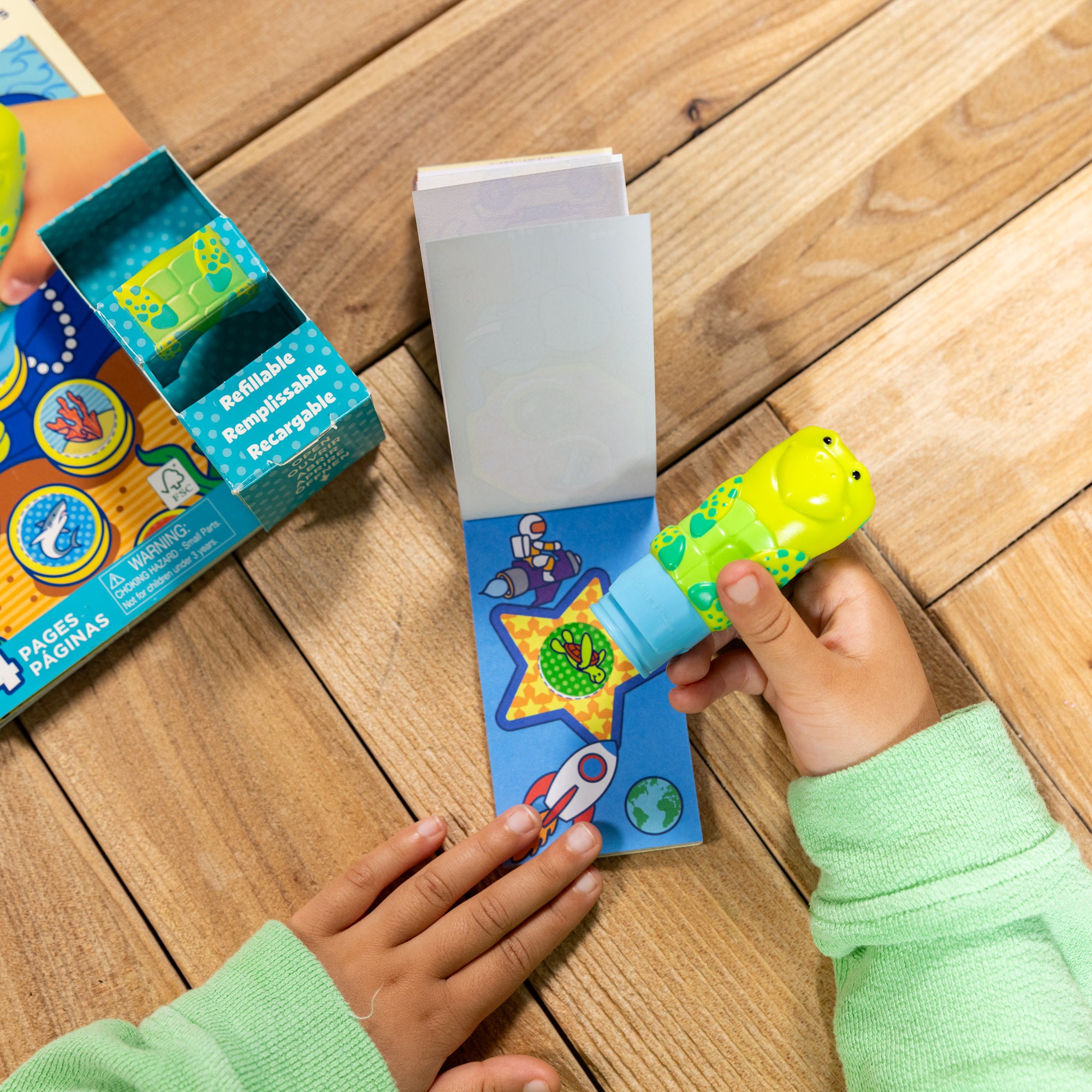 Sticker WOW!™ Sea Turtle Bundle: Activity Pad & Sticker Stamper + Mini Activity Pad and 200 Refill Stickers - Image 8