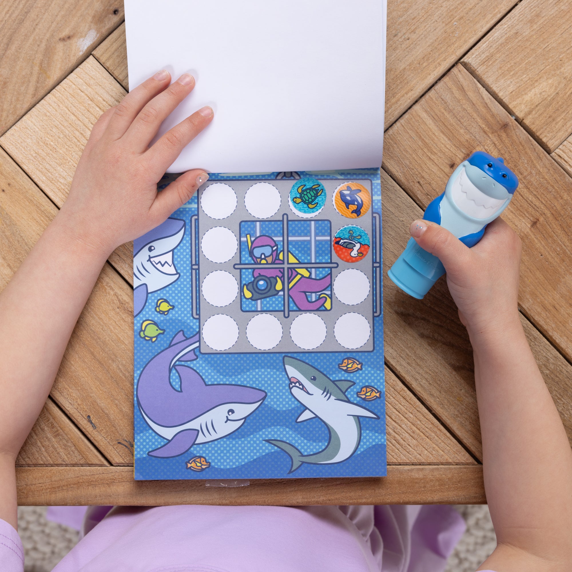Sticker WOW!™ Shark Bundle: Activity Pad & Sticker Stamper + Mini Activity Pad and 200 Refill Stickers - Image 5